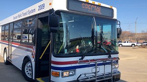 2.2K views · 33 reactions | Decatur Transit is excited to announce its release of 14 new buses to their line up. The new buses are already up and running with several new features, including bike racks, two wheelchair and handicap accessible seats, non-slick floors, and easy to clean all around seating. Check out the first look at the new buses at NowDecatur.com | NowDecatur.com | Facebook