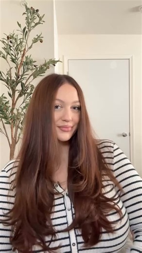 Luxy Hair Extensions on Instagram: "Beautiful hair is just the beginning. ✨ As a new mom, @elisabethh.hartmann wanted something quick and effortless - enter the Halo. One piece, seconds to apply, and instantly elevated. Luxies are for anyone, for every moment of life. ✨ Shop our Halo Hair Extensions, only on LuxyHair.com ☁️ #luxyhair #clipinhair #clipinhairextensions #clipinextensions #easyhairstyles"