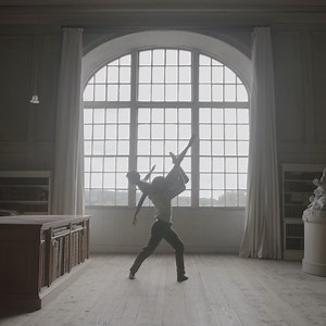 A tribute to love and loss in the shadow of war ❤️ A story of remembrance told through clasical ballet, The Sun is God blends the beauty of visual art with the expressive power of dance as it explores the enduring impact of World War I on those left behind. ▶️ rbo.org.uk/stream | Royal Ballet And Opera