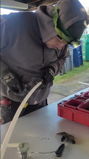 PEX-B Flow Rate on a Hose Bib: Does It Restrict Water Pressure? 🚰🔧 #PLUMBING #diy #shorts