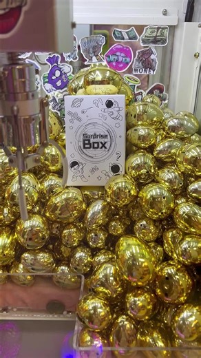 Hidden Treasures Inside the Claw Machine Revealed!