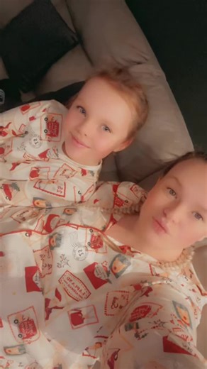 Christmas with the Armstrong’s 2025 🩷