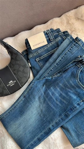 Flared jeans. Sizes- S,M,L,XL,XXL