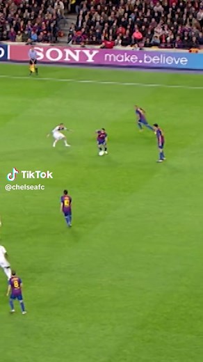 Fernando Torres' Iconic Goal Against Barcelona