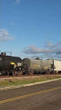 CSX 1836 RF&P Heritage Unit Stops At Lakeland