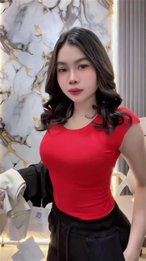 Review of Crop Top Melar: Fashion Trends for Women