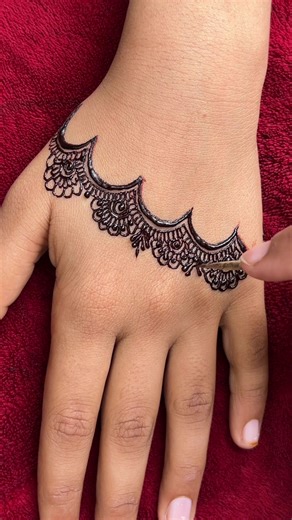 Elegant Eid Mehndi Design Ideas