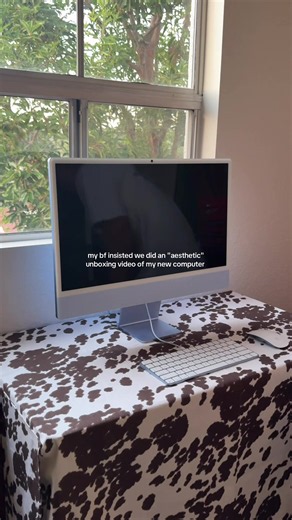 Aesthetic unboxing video of my new computer