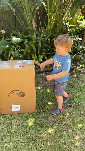 Unboxing of a Special Gift from Australia