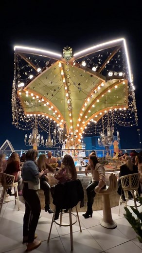 Mochilero 🎒 | 🎠 “Golden Hour” at Level 8! This new carousel bar is located in DTLA at “Level 8”. There are a few other restaurants and bars you can... | Instagram