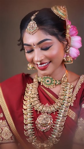 VALAR NILA J on Instagram: "1 month makeup & Hairstyle master Class Starts From : jan21 Class Time : 11 AM To 5 PM Fees : Rs .50,000/- Monday to Saturday Admission: 7708819955,70104 55916 Our Institute Has Been Recognized By The Central Government Through This Certificate🤗🤗 ✅Course Details: ◾10 + Makeup Look ◾20+ Hairstyle ◾10 + Saree Draping (Pre Pleating and Box Folding) ◾20 + Eye Makeup (God Makeup & Sfx Look) ✨Add On Benefits For Our Students ✨ ✔️ Free Mehndi Class ✔️Free Nail Art Class ✔️