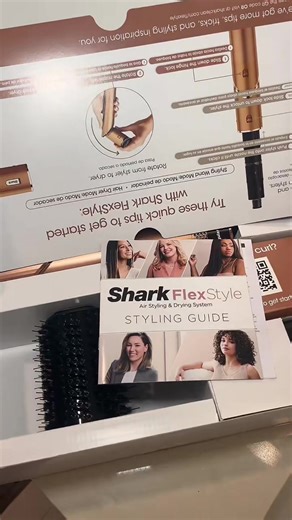 Trying out the Sharky Beauty for the first time! @Shark Beauty As a girly who struggles with doing her hair this makes its soooo easy! I’m obsessed!!!