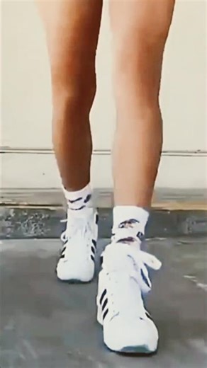 Dancing girl Video line #shorts #trending #dance