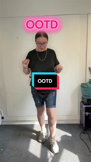 Casual Work Outfit: Comfy and Stylish