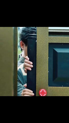 🎬 Movie Title: Robot on the Run 📅 Year: 2024 🎭 Genre: Comedy, Sci-Fi 🎞 Short Movie Description: When a robot runs out of battery, it hilariously strolls into a car dealership thinking it’s a charging station! ⚡🚗🤖 Chaos follows as it tries to “negotiate” with the salesmen! #FunnyRobot #RobotOnTheRun #ComedyReel #SciFiComedy #ViralVideo #CarDealershipFails #RobotHumor #MovieEdit #LaughOutLoud #ReelComedy #FacebookReelsMonetization #FYP #ViralReel #RobotLife #HilariousMoments | Donessa T. Ale