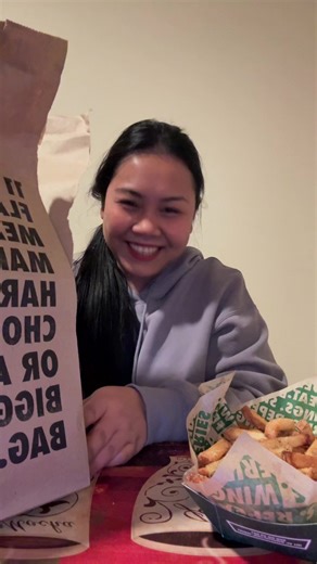 Trying Wingstop for the First Time: A Mukbang Experience