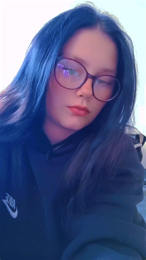 Mutter von zwei Kindern on TikTok