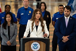 Alabama airport shows Kristi Noem’s TSA shutdown video after many nationwide refuse