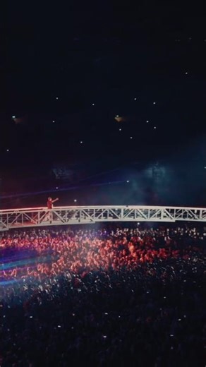 Ed Sheeran - Photograph live in Wellington 🩷 #EDSHEERAN #LOOPTOUR
