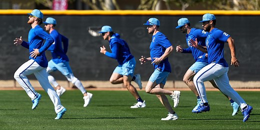 Royals' leaders set tone with player-led spring meeting
