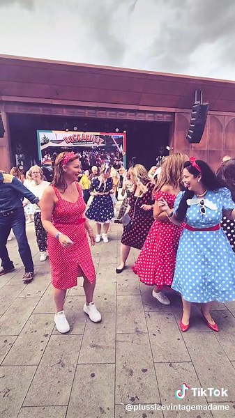 Rockabilly Dance Moves and Vintage Fashion in Nottingham