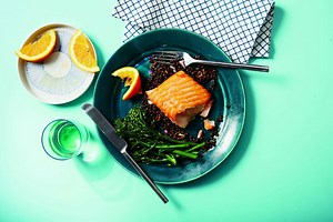 Have PCOS? Here Are the Best Foods To Eat and Ones To Avoid