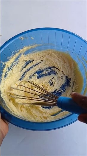 Easy Vanilla Cake Recipe | Mix by Hand!