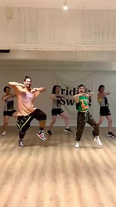 Meneito! 😍 Have a beautiful day!🙏 ◇ 🎵Music: Meneito - @nilmoliner & @yeramusic 💃Dancers: @yao_zumba_dancer @maggie__huang @kelly_chunglh @wenylin 🧠Choreographer: @thomasdancezumba ◇ Zumba Zumba Fitness Zumba Instructor Network - ZIN Zumba Instructor Network - ZIN ZumbaChoreos Zumba Shop Hungary Zumba Hungary Tamás Zsolnai ZUMBA Page - Thomas Dance • #zumba #zin #meneito #yera #nilmoliner #zincommunity #zumbanextrisingpresenter #choreography #thomasdancezumba | Zsolnai Tamás - Dance, Zumba, 