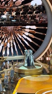 13K views · 316 reactions | #QueenLatifah takes the stage for a surprise performance of “Ease on Down” from ‘The Wiz’ | #Oscars | Deadline Hollywood | Facebook