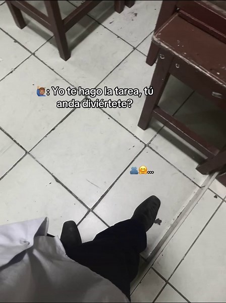 Frases divertidas sobre hacer tareas con amigos