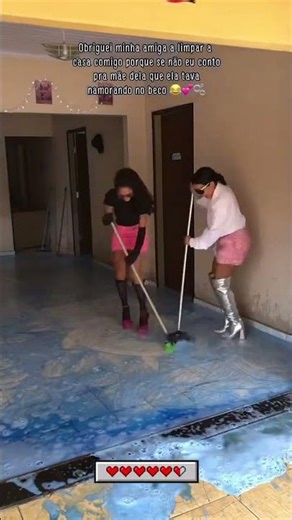 Is 1 minute really enough to clean a house? 😲🏠 #cleanfast #cleanup #home #viral #oddlysatisfying