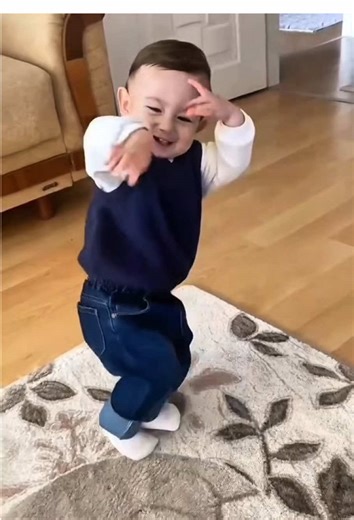 Çocukları nasıl dans ettirirler Çocukları dans ettirmek için video eğitimi Yapay zeka dans yapımcısı için CapCut şablonu CapCut bebek dansı yapay zeka şablonu How to make AI baby dance video ai baby dance filter effect tutorial ai baby dance filter effect app ai baby dance filter effects ai sway baby dance filter effect baby filter effect tiktok ai sway baby dance effect AI Baby Dance AI Baby Filter CapCut AI Baby Dance AI Baby Dancing Effect Viral Baby Dance AI Cute AI Baby Video TikTok AI Baby
