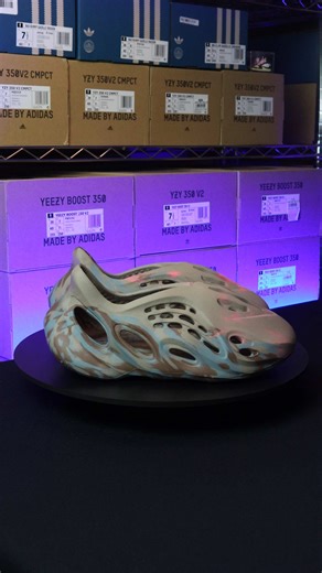 Adidas Yeezy Foam RNNR MX Sand Grey: Futuristic Design