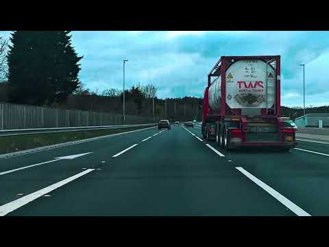 UK Motorway Driving | Real-Time Merging, Lane Discipline