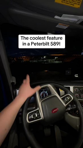 4K views · 77 reactions | Inside the truck sleeper of a Peterbilt 589! #Peterbilt #Peterbilt589 #PeterbiltTrucks #Trucks #SemiTruck #Trucker #TruckDriving #Carhauler #Truckers | Resax | Facebook