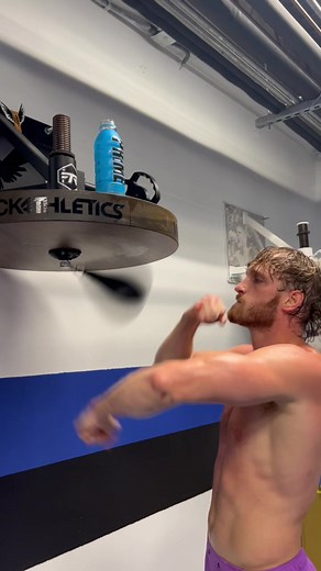 @loganpaul Hydrating With PRIME During His Boxing Session! #drinkprime #PRIME