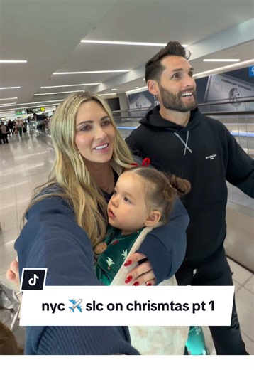 never a dull moment when you are traveling with our crew 😅✈️🎄 we went from let’s go to gate..to the lounge instead lololol #airport #travelvlog #travel #airportvlog #thrivemarketpartner @Thrive Market