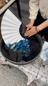 31K views · 137 reactions | ¿Cómo pintar un abanico? Solo técnica 節 #China #Asia #Arte #Abanico #Tecnica #Cultura #Patrimonio | Descubriendo China | Facebook