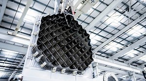 SpaceX's Super Heavy booster will fly with fresh 'grid fins' | Space photo of the day for Aug. 18, 2025