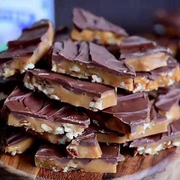 BETTER THAN ANYTHING TOFEE! The Best Toffee Recipe Ever!