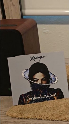 Michael Jackson single Love never feel so good 2017.