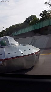 509K views · 3.4K reactions | "Actual footage that aliens do exist!' | ViralHog | Facebook