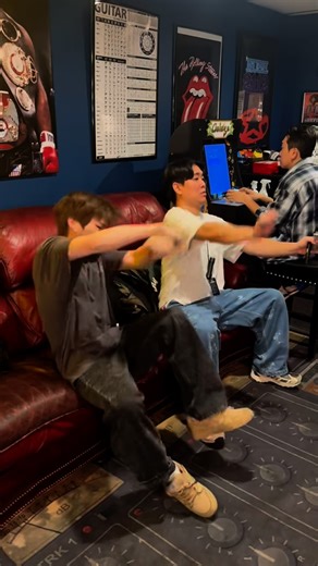 Daniel Kang on Instagram: "before stage"