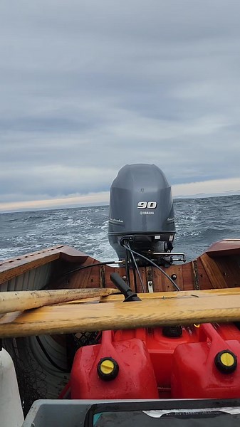Canoeing Through Aquatic Waves Safely