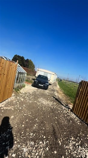 £1500 static caravan - bargain of the year throwback - if anyone has a cheap static for sale local to me message me! 😂👀 #staticcaravan #smallholdinglife #caravanlife #caravan #vanlife | Koi Keepa