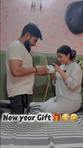 🎁apko gift mila | love&laughter1404 #shaguftashaikhworld #youtubeshorts #shorts #youtubechannel