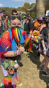 12K views · 4.2K reactions | This cuff is a work of art 梁 @kandi.kiddies found me IMMEDIATELY and ofc I didn’t have my big kandi on me so we ✨improvised✨ Fr their kandi is always so fun & creative, they’re one to watch!! LOOKIT MY DIZZY BEE  Also this was at the Lost Lands creator meetup so I spy some of my other friends being cute in the background  #kandi #kanditrade #kandikid #lostlands #plur #wholesome #explore | Mood Kandi | Facebook