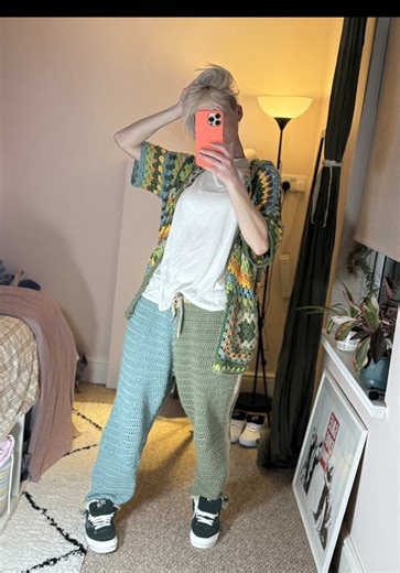 Baggy Tapered Crochet Joggers: Stylish and Comfortable