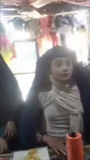 Pathan Girl In Sadar Bazar Peshawar / part1/ part2 /pathan shoopkeper /phatan larki #viral #viralvid