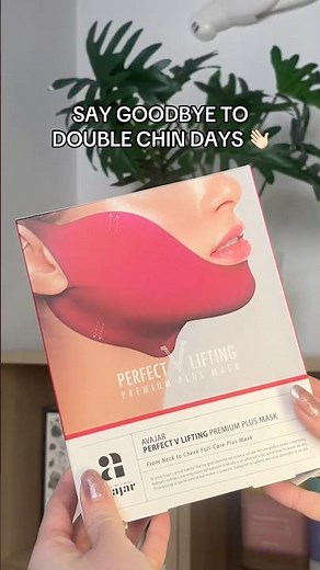 A closer look at the viral V-line lifting mask! 🤩 #skincaretok #beautyfinds #selfcareroutine